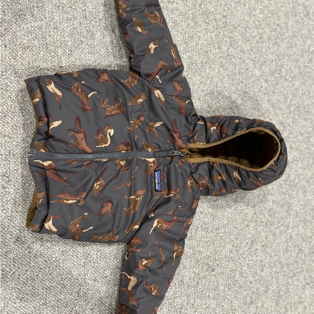 Patagonia Reversible Kids' Gray Tan Forest Friends Animal Down Sweater jacket 2T